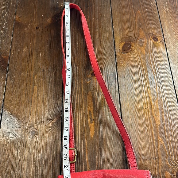 Fossil Crossbody Bag - Picture 10 of 10